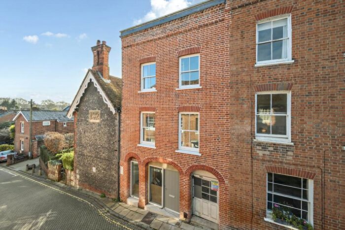3 Bedroom Terraced House To Rent In Canon Street Winchester, SO23