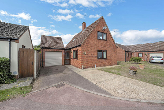 2 Bedroom Detached House For Sale In Hoylake Close, Fornham St Martin, IP28