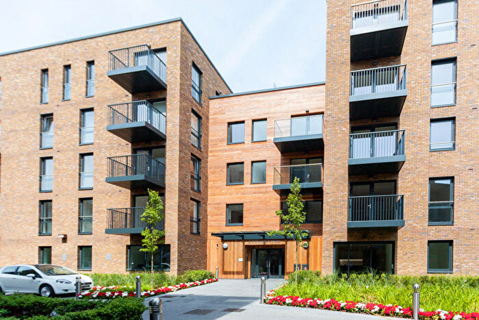 2 Bedroom Apartment For Sale In Ashton Reach, Surrey Quays, SE16