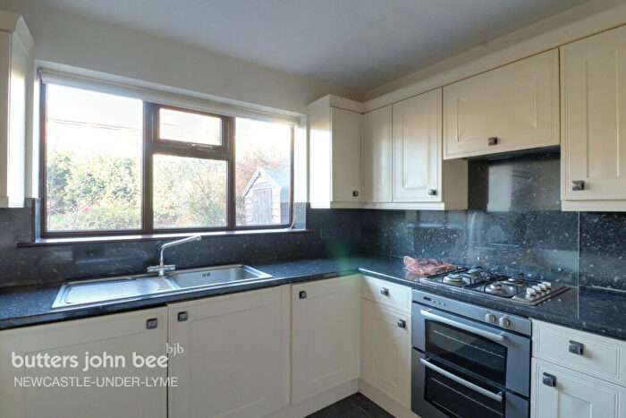 3 Bedroom Detached House For Sale In Smallwood Close, Newcastle, ST5