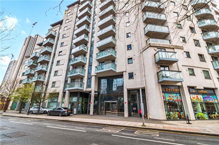 2 Bedroom Apartment For Sale In Flat, Limeharbour, London, E14