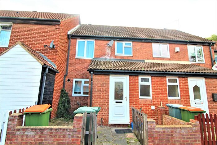 3 Bedroom Property To Rent In Linton Gardens, Beckton, E6