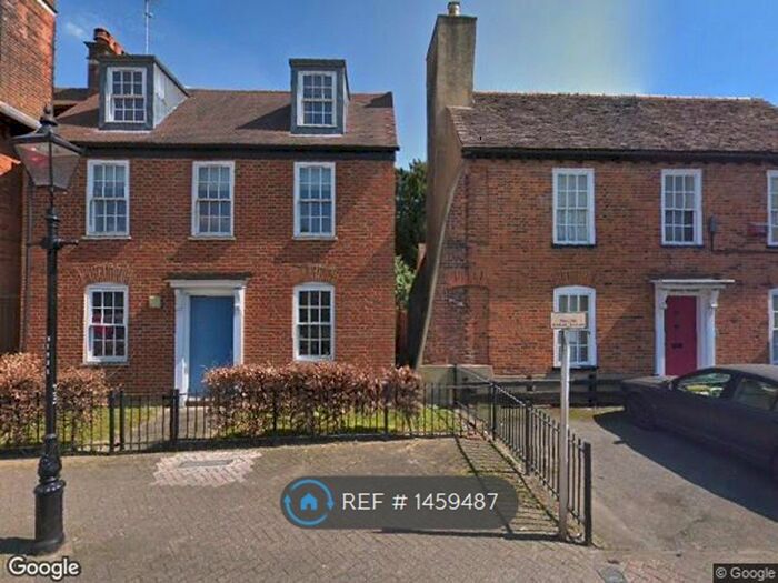 1 Bedroom Flat To Rent In Mountfield Way, Orpington, BR5