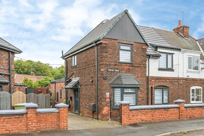 3 Bedroom Semi-Detached House For Sale In Crewe Road, Bircotes, Doncaster, DN11