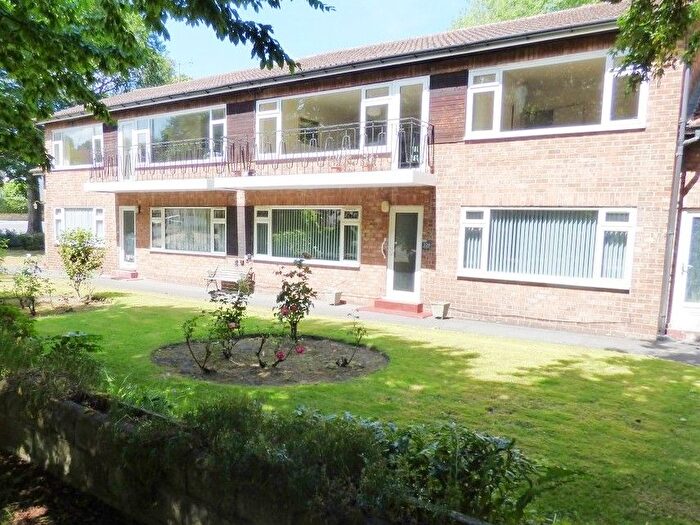 2 Bedroom Flat To Rent In Harrogate Road, Leeds, LS17
