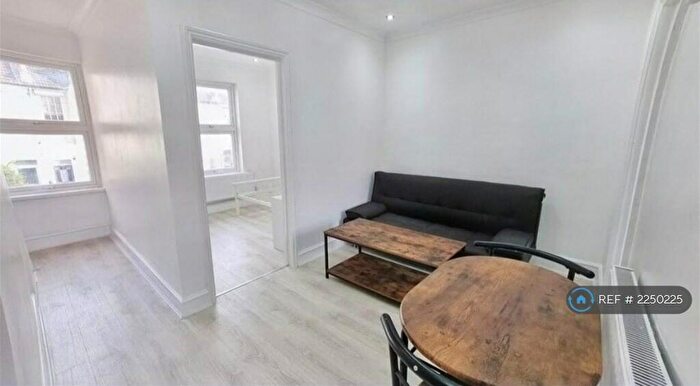 2 Bedroom Maisonette To Rent In Frith Road, London, E11