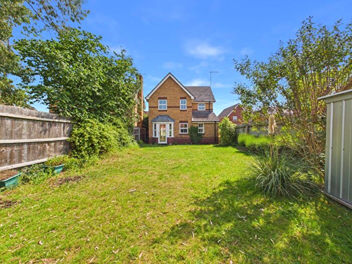 3 Bedroom Detached House For Sale In Willow Holt, Hampton Hargate, PE7