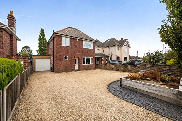 3 Bedroom Detached House For Sale In Lower Wraxhill Road, Yeovil, Somerset, BA20