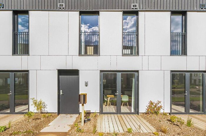 2 Bedroom Duplex To Rent In District Lofts, Climate Innovation District, LS9