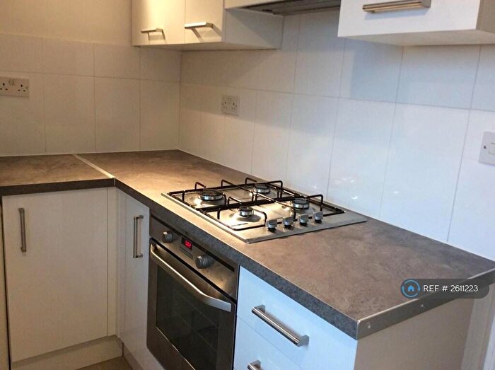 1 Bedroom Flat To Rent In Camberwell Church Street, London, SE5
