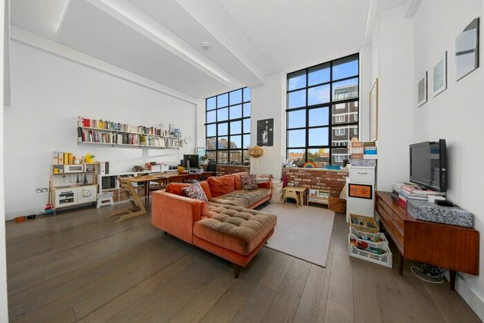 2 Bedroom Flat To Rent In The Textile Building, Chatham Place, London, London, E9