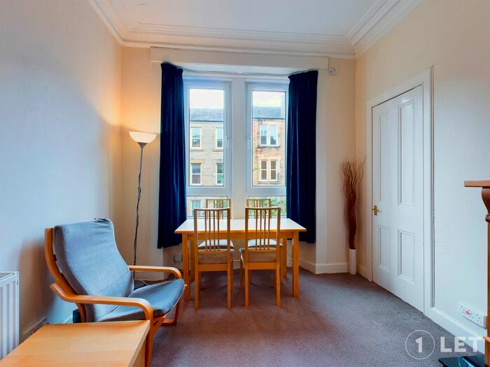 3 Bedroom Flat To Rent In Glen Street, Tollcross, Edinburgh, EH3