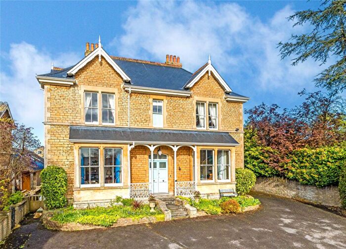 5 Bedroom Detached House For Sale In Bath Road, Frome, BA11