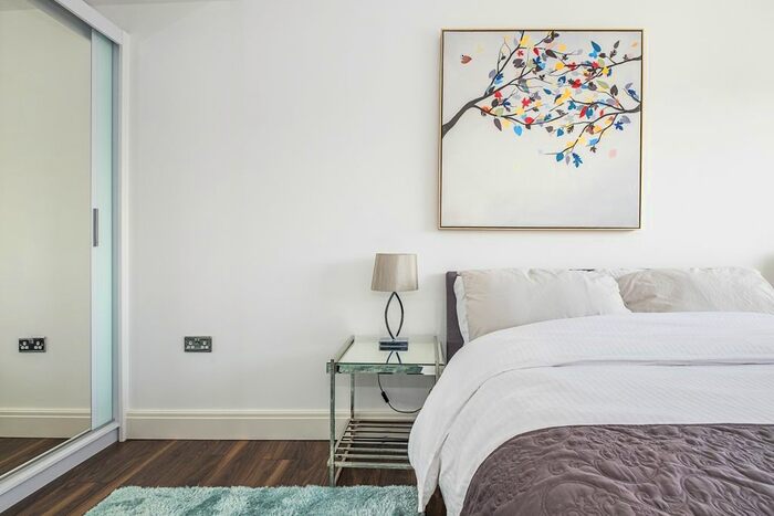 2 Bedroom Flat To Rent In Brondesbury Road, London, NW6