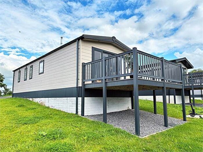 2 Bedroom Park Home For Sale In Ash Tree Park, Kewstoke, Weston Super Mare, BS22