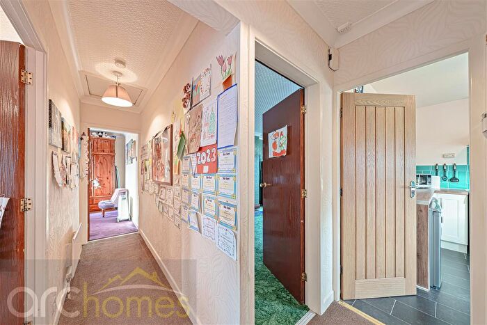 2 Bedroom Semi-Detached Bungalow For Sale In Cromer Drive, Atherton, Manchester, M46