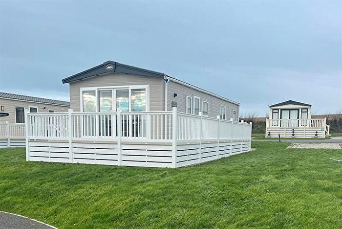 3 Bedroom Park Home For Sale In Maer Lane, Bude, EX23