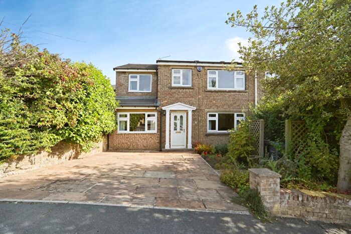 5 Bedroom Semi-Detached House For Sale In The Chase, Keighley, BD20