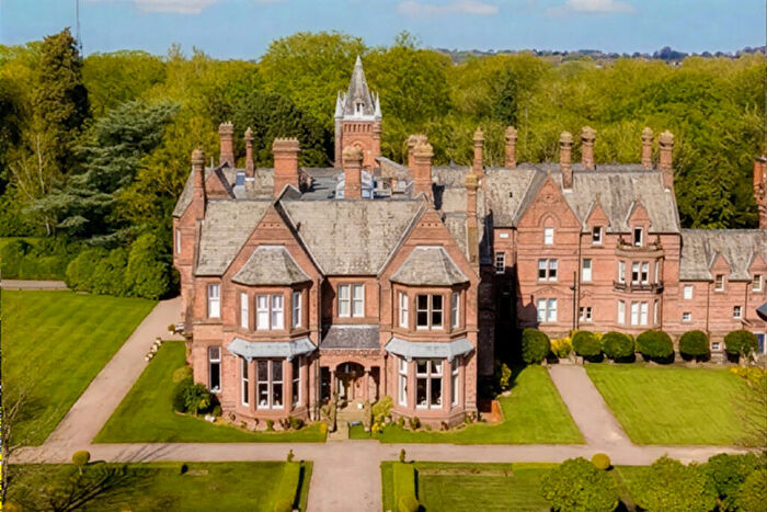 2 Bedroom Apartment For Sale In Ye Priory Court, Liverpool, L25