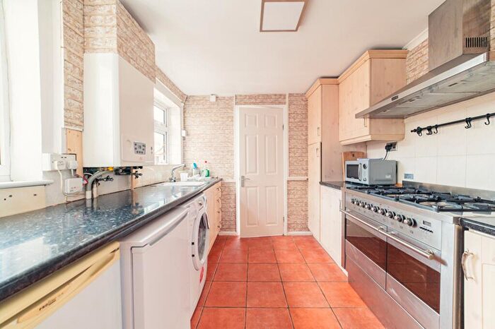 3 Bedroom Terraced House For Sale In Grove Terrace, Penarth, CF64
