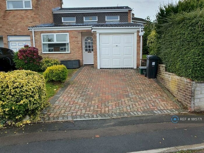 2 Bedroom End Of Terrace House To Rent In Park View, Bristol, BS15