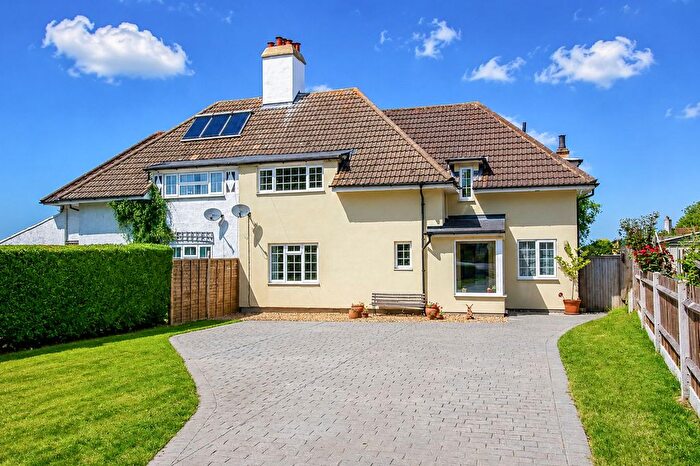 4 Bedroom Semi-Detached House For Sale In Rushden Road, Sandon, Buntingford, SG9