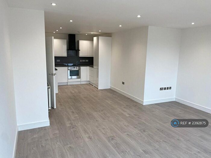 1 Bedroom Flat To Rent In Long Acre House, London, SE28