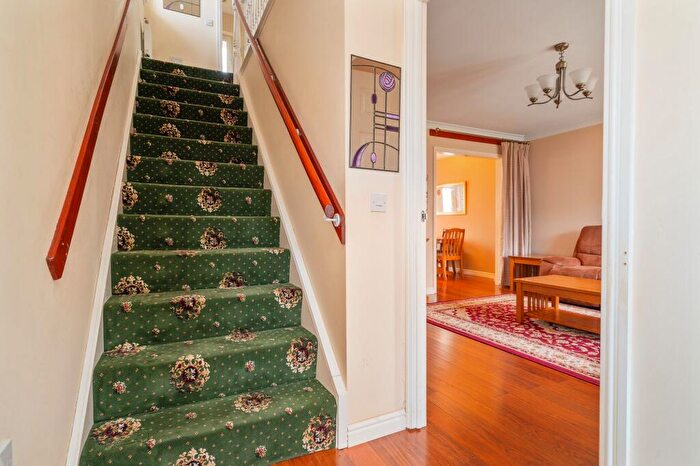 3 Bedroom Semi-Detached House For Sale In Wilkie Drive, Motherwell, ML1 - Photo 3