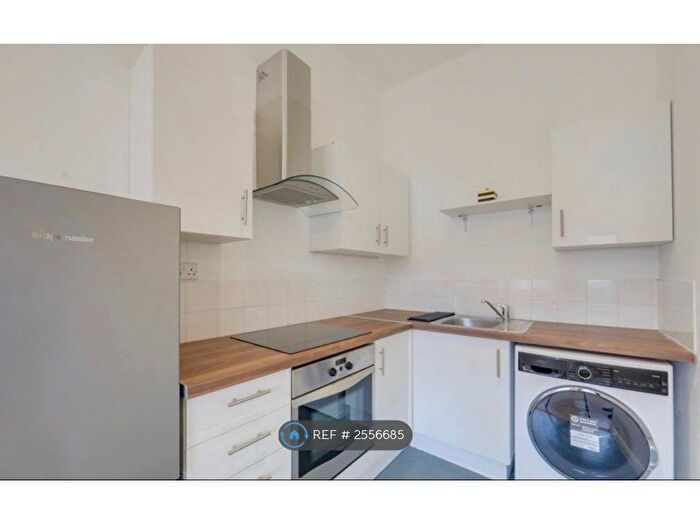 1 Bedroom Flat To Rent In Staplehurst Road, London, SE13