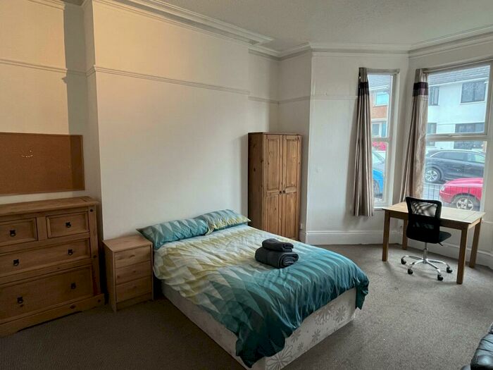 6 Bedroom House To Rent In Baring Street, Greenbank, Plymouth, PL4
