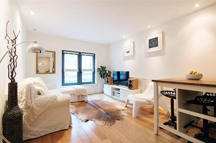 1 Bedroom Apartment To Rent In Graham Road, London, E8