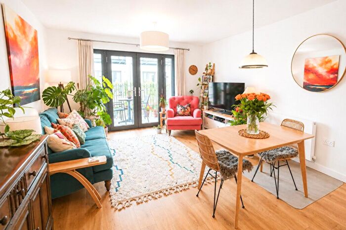 1 Bedroom Apartment For Sale In Rope Walk, Bristol, BS1