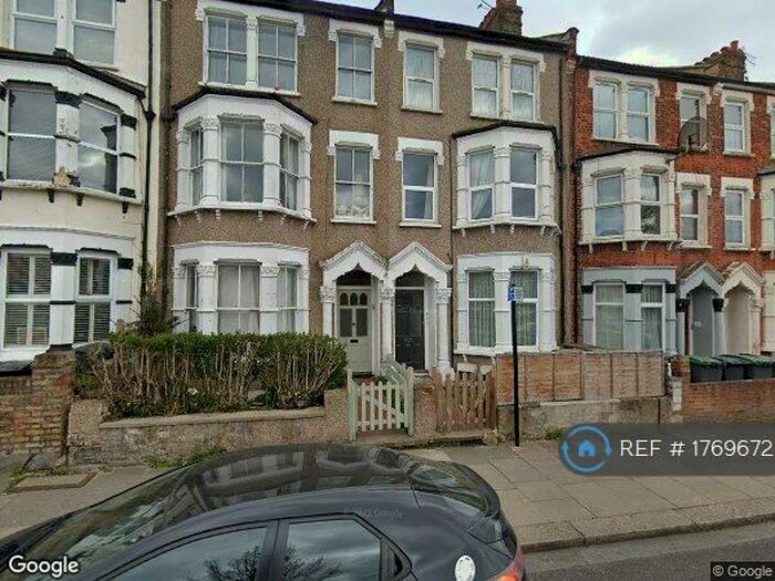 1 Bedroom Flat To Rent In White Hart Lane, White Hart Lane, N17