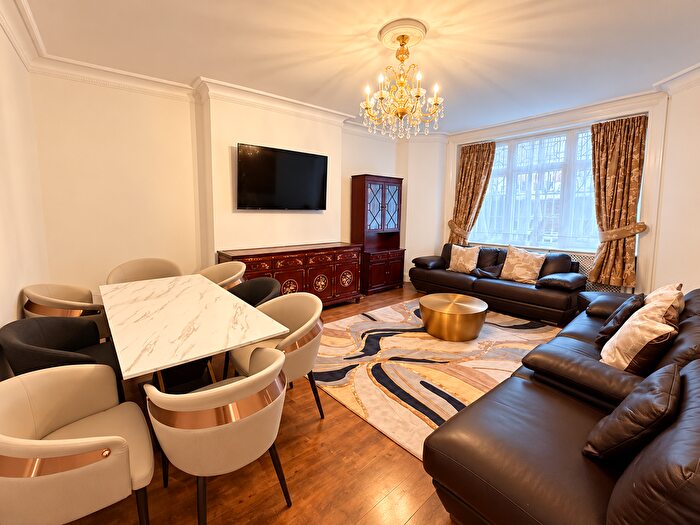 4 Bedroom Flat To Rent In Cabbell Street, London, NW1