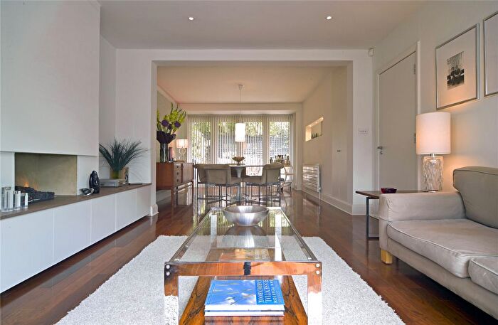 4 Bedroom Terraced House To Rent In Rusham Road, London, SW12