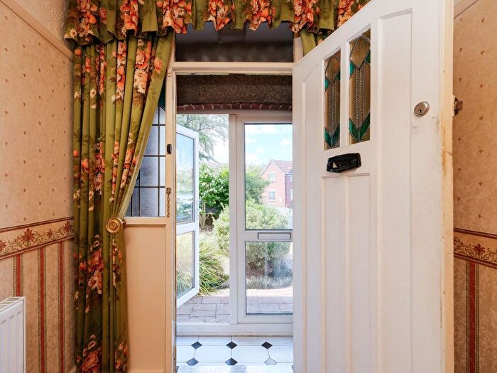 3 Bedroom Semi-Detached House For Sale In Hampstead Road, Brislington, BS4