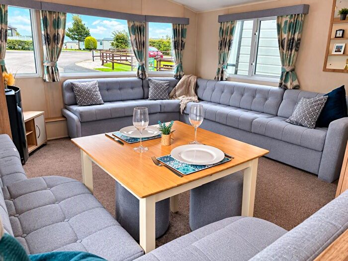 2 Bedroom Park Home For Sale In Ashbourne Heights Country Amp; Leisure Park, Fenny Bentley Ashbourne, DE6