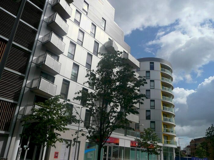 2 Bedroom Flat To Rent In Halcyon, Chatham Place, Reading, RG1