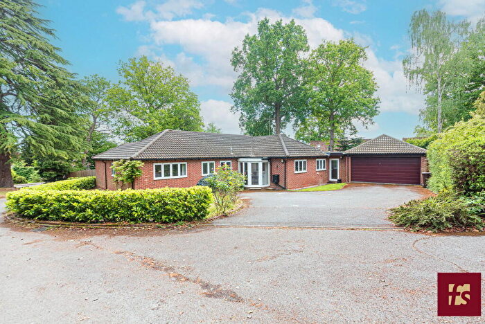 4 Bedroom Detached Bungalow For Sale In Windrush Heights, Sandhurst, Berkshire, GU47