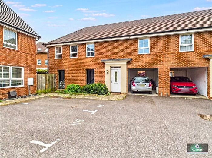 1 Bedroom Detached House To Rent In Percivale Close, Ifield, RH11