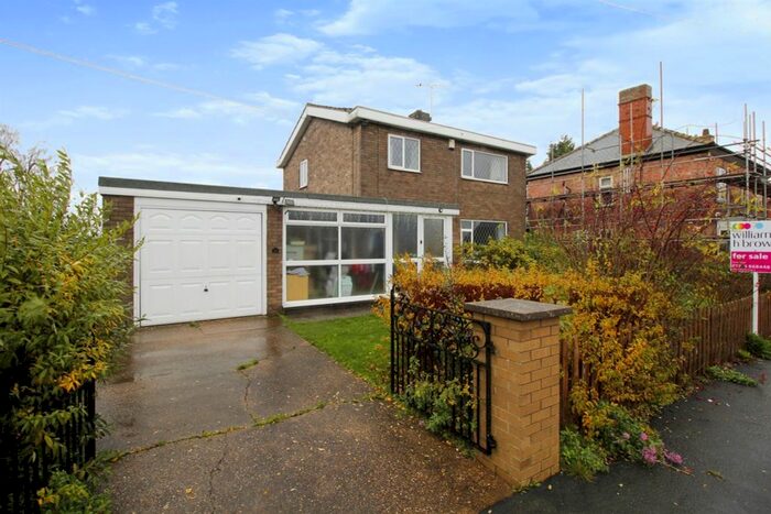 3 Bedroom Detached House For Sale In School Road, Winteringham, Scunthorpe, DN15