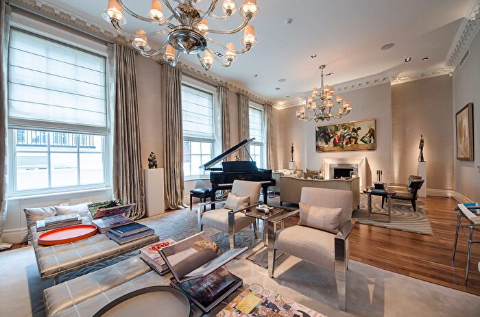 4 Bedroom Flat For Sale In Upper Grosvenor Street, London, W1K