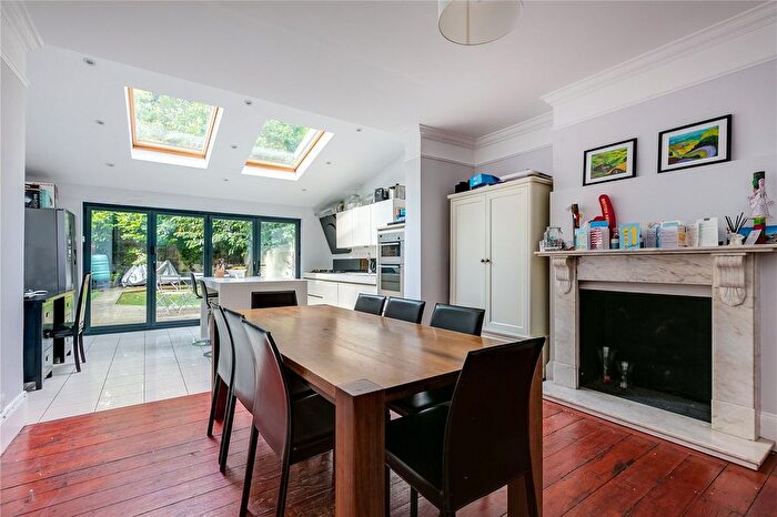 4 Bedroom Detached House To Rent In Ravenslea Road, London, SW12