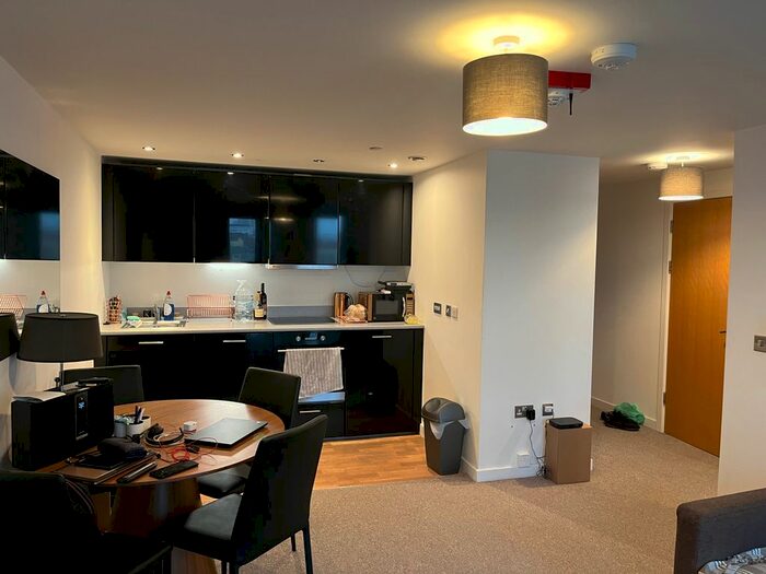 1 Bedroom Flat To Rent In Queens Road, Nottingham, NG2