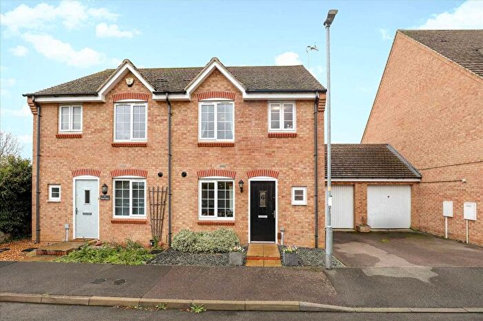 3 Bedroom Semi Detached House For Sale In Grendon Drive, Barton Seagrave, NN15