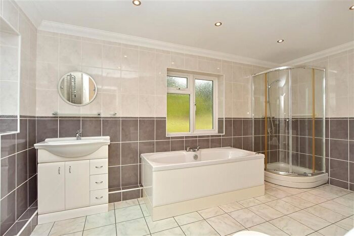 2 Bedroom Detached Bungalow For Sale In London Road, Dunkirk, Faversham, Kent, ME13