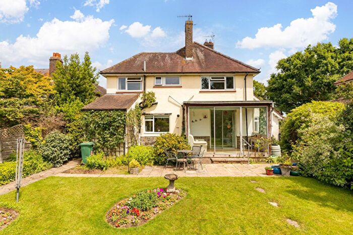 5 Bedroom Detached House For Sale In Balcombe Road, Horley, RH6