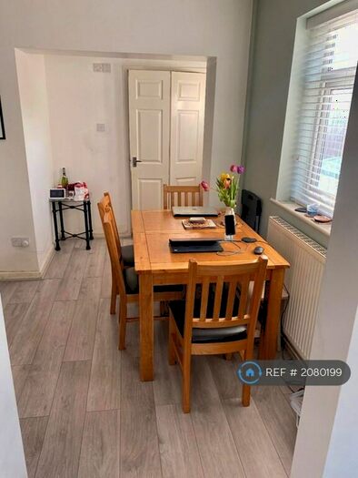 3 Bedroom Semi-Detached House To Rent In Chatsworth Road, Stretford, Manchester, M32