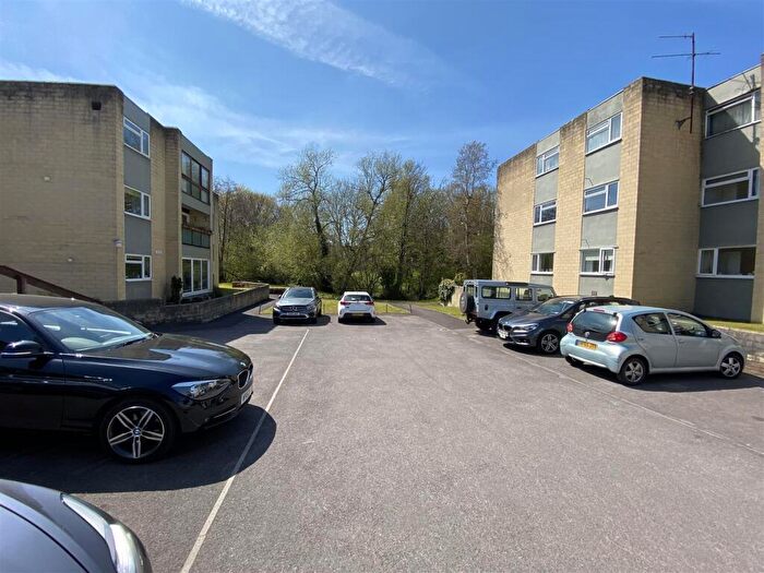 2 Bedroom Apartment To Rent In Gloucester Road, Bath, BA1
