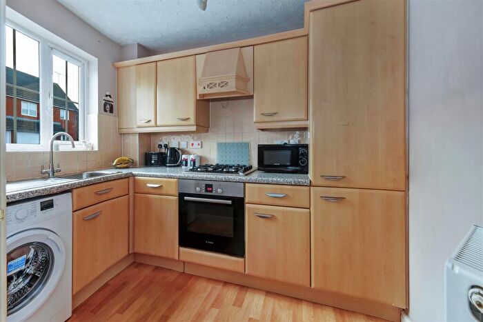 3 Bedroom Terraced House For Sale In Anderson Drive, Whitnash, Leamington Spa, CV31
